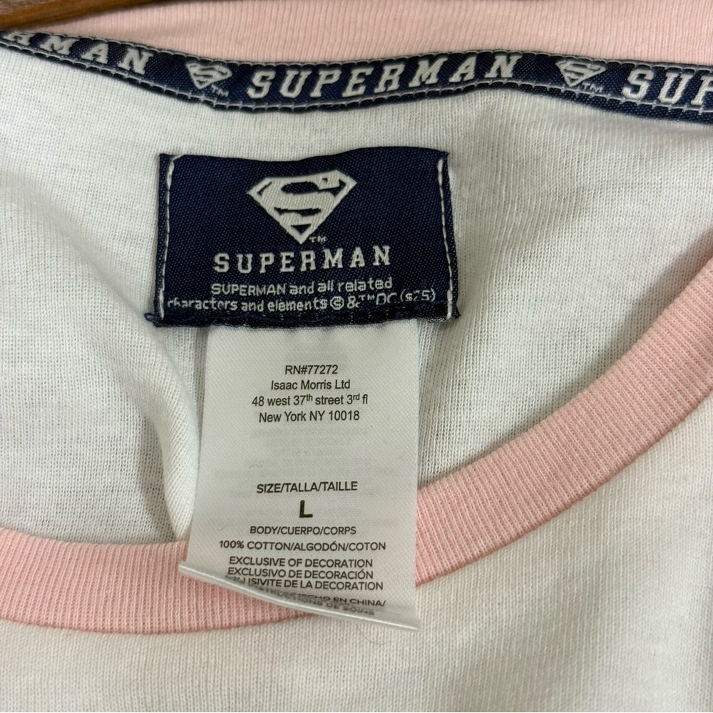 NWT Women’s Superman Pink Logo Graphic Tee Raglan T-Shirt Large DC Comics - Picture 5 of 9